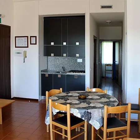 Villaggio Barbara Апарт-отель Moniga del Garda